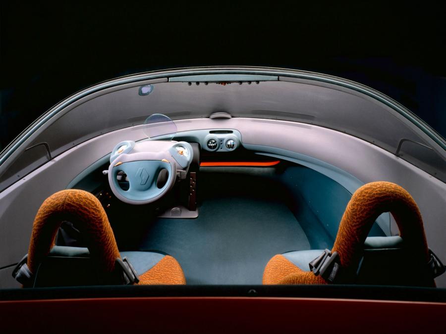 Интерьер Renault Racoon Concept 1993 года  (фото 5 из 7)